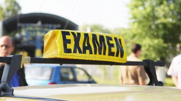 masina-pt-examen-auto